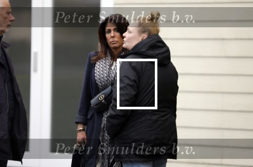 Vinkeveen 19 januari 2026
Rachel Hazes kroijgt de sleutels terug van haar huis in Vinkeveen . Marieke v Beek verloor rechtszaak en moet uit het huis . Rachel kwam samen met een makelaar