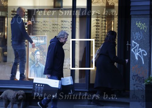 Amsterdam 8 januari 2026
Robert ten Brink heeft met zijn vrouw 2 nieuwe kussens gekocht .