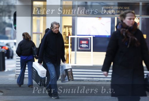 Amsterdam 8 januari 2026
Robert ten Brink heeft met zijn vrouw 2 nieuwe kussens gekocht .