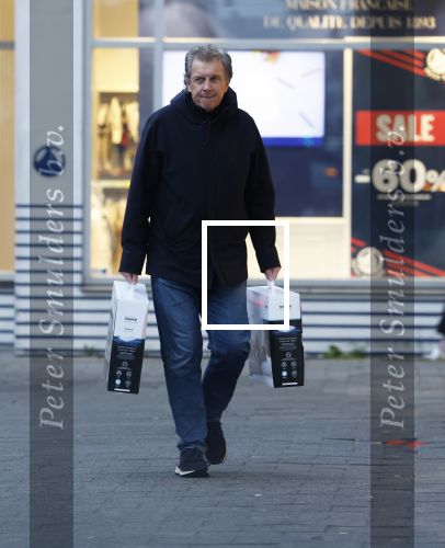 Amsterdam 8 januari 2026
Robert ten Brink heeft met zijn vrouw 2 nieuwe kussens gekocht .