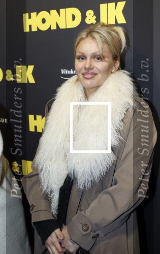 Amsterdam 6 januari 2025
Premiere Hond en ik in het vondelparkpaviljoen . Roxanne Kwant kwam met haar vriend
