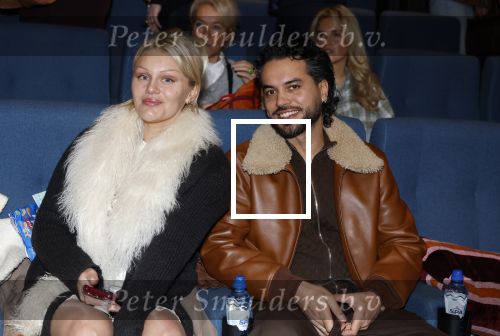 Amsterdam 6 januari 2025
Premiere Hond en ik in het vondelparkpaviljoen . Roxanne Kwant kwam met haar vriend