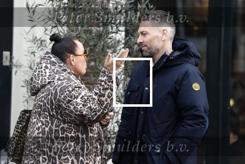 Abcoude 19 januari 2026
Trijntje Oosterhuis in gesprek op straat in Abcoude