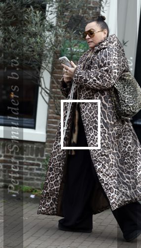 Abcoude 19 januari 2026
Trijntje Oosterhuis in gesprek op straat in Abcoude