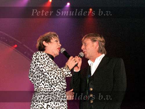 Apeldoorn, 17 februari 1999
Benny Neyman, 25 jaar artiest  samen optreden met Conny Vandenbosch