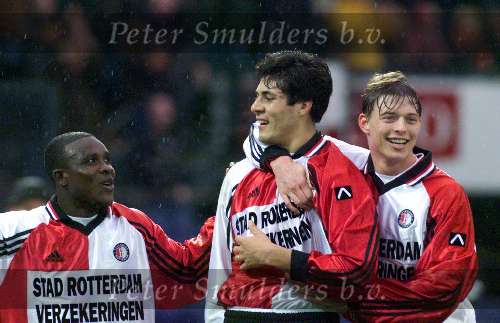 21 Februari 1999
Blijdschap bij Christian Gyan, Cruz en Jon Dahl Tomsasson