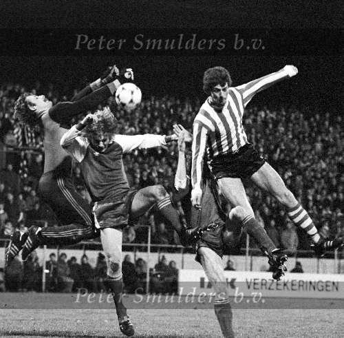 PSV-NAC 3-0
29 November 1980
Ernie Brandts in aktie voor PSV