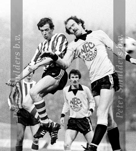 NEC-PSV, eindstand 0-0
Paul Postuma in aktie voor PSV
1 April 1981