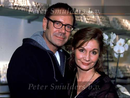 Rob de Nijs samen met zijn vrouw Belinda Meuldijk
03 November 1998