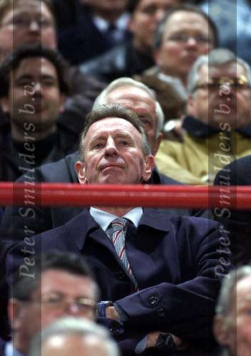 Eindhoven10 februari 2000
PSV-AJAX, eindstand 4-0
AJAX-direkteur FRANK KALES