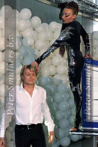 Schiphol 9 februari 2000
Vermiste kinderen
Hans Klok