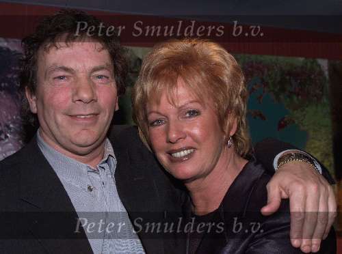 Bussum 3 februari 2000
Afscheidsfeest Roos van discotheek STARS
Ria Valk met vriend