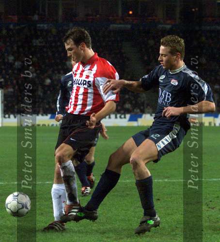 Eindhoven, 10 februari 2001
Kompetitie seizoen 2000/2001
PSV-AZ , eindstand 3-0 door 2 doelpunten Kezman en een penalty van Arnold Bruggink