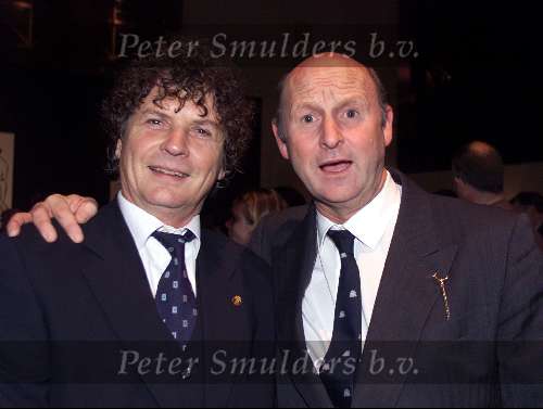 Amsterdam, 27 februari 2001
Uitreiking Edisons en Gouden Harpen
Hans v Hemert met ... de zingende tandarts