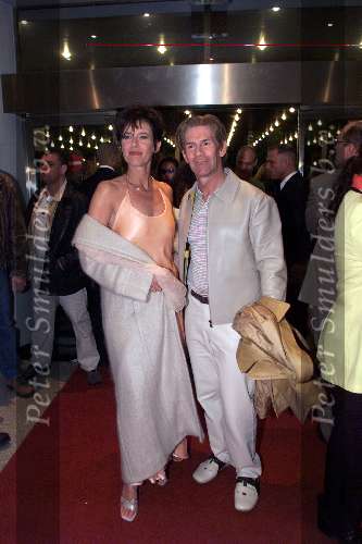 Den Haag, 24 februari 2001
Premiere film COSTA
Jet v d Meij met Addy v d Kromakker
