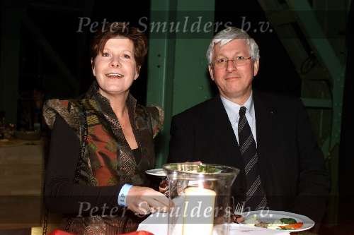 Amsterdam, 27 februari 2001
Uitreiking Edisons en Gouden Harpen
Joop Daalmeijer met Maartje v Weegen