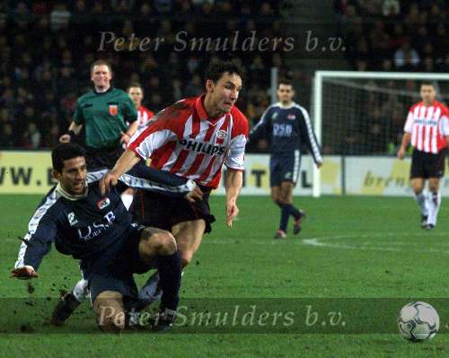 Eindhoven, 10 februari 2001
Kompetitie seizoen 2000/2001
PSV-AZ , eindstand 3-0 
Mark v Bommel