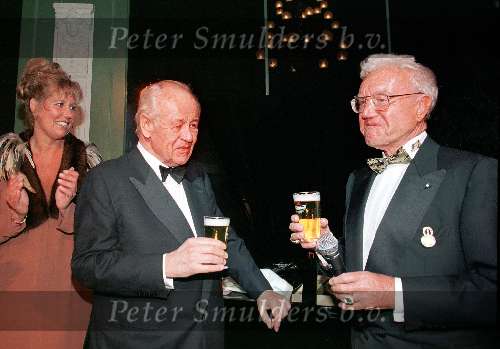Amsterdam 9 november 1998
Parel van Nederland 1998
Freddy Heineken in gesprek met Prins de Lignac