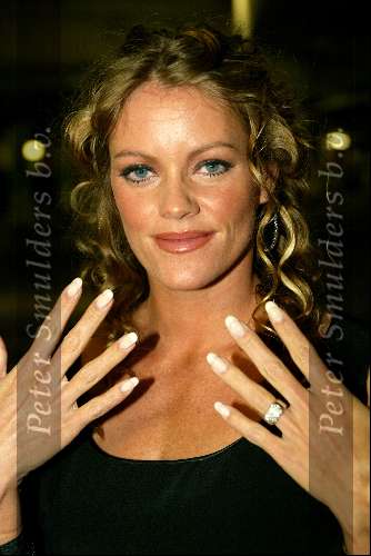 Amsterdam 1 februari 2002
Inge de Bruijn met kunstnagels