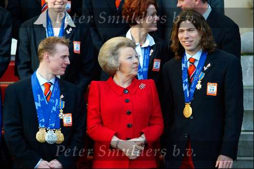 Den Haag 27 februari 2002
Huldiging Olympische sporters bij de koningin.
Jochem UytdehaageGerard v Velde, Koningin Beatrix