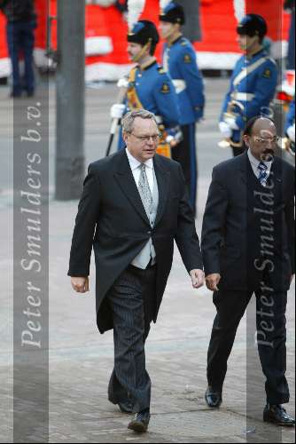 Amsterdam 2 februari 2002
Trouwen Maxima en Prins Willem Alexander
met beveiliging en chauffeur met rolls royce
Klaas de Vries