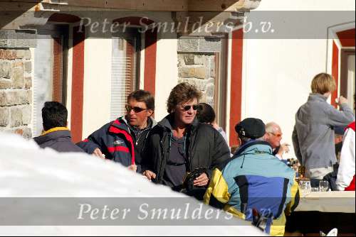 Zurs 17 februari 2002
Prinses Caroline en Ernst van Hanover op wintersport.