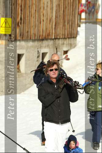Zurs 17 februari 2002
Prinses Caroline v Monaco met baby en Prins Ernst van Hannover op ski\\\'s