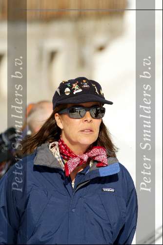 Zurs 17 februari 2002
Prinses Caroline v Monaco met baby en Prins Ernst van Hannover op ski\\\'s