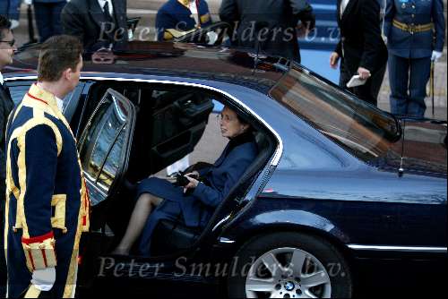Amsterdam 2 februari 2002
Trouwen Maxima en Prins Willem Alexander
met beveiliging en chauffeur met rolls royce
rita kok