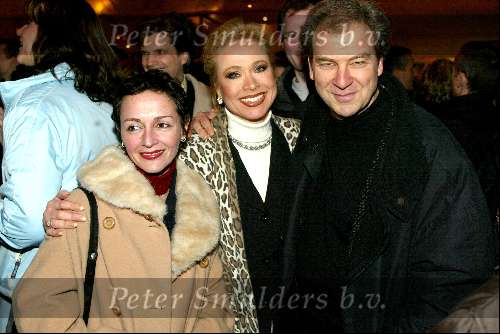 Amsterdam 14 februari 2002
Premiere Circus du Soleil bij Amsterdam Arena
Rob Fruithof met vriendin en Gemma v Eck