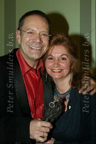 Amsterdam 27 februari 2002
Uitreiking van de edison awards in de heineken music hall.
Rob de Nijs en Belinda meuldijk met edison