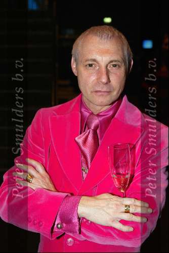 Amsterdam 24 februari 2002
Brillen modeshow in de confection factory.
Ronald Kolck