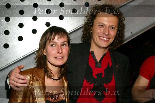 Amsterdam 27 februari 2002
Uitreiking van de edison awards in de heineken music hall.
Syb van de Ploeg (de kast) met vriendin
