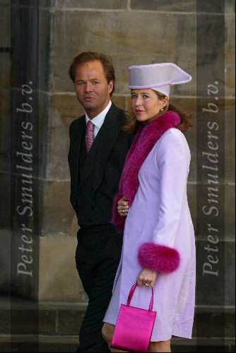 Amsterdam 2 februari 2002
Trouwen Prins Willem Alexander met Maxima
Vanessa Loudon met man