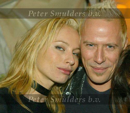Ouderkerk aan de Amstel 13 december 2002
Opening restaurant Lute.
Micha Klein met vriendin Afke Reinga.