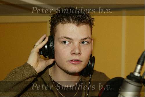 Naarden 3 januari 2003
Gordon 1e aflevering bij radio Noordzee
Bas Idols