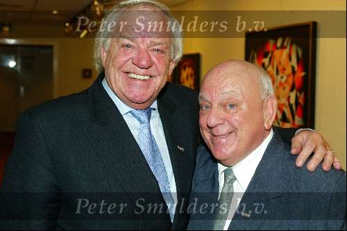 Bussum 24 februari 2003
Uitreiking van de gouden harpen
Bassie en Adriaan
Adriaan v d Toor en Bas v d Toor