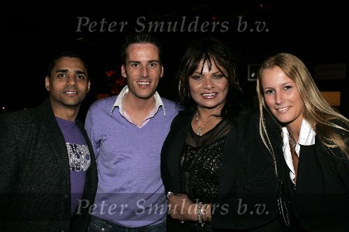 Amsterdam 28 april 2005
Premiere Salsa in theater fabriek.
Donna Lynton