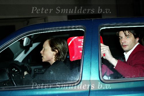 St Georges 28 februari 2003
Prinses Margarita met haar hond op weg naar het politieburo Edwin de Roy van Zuydewijn
uitzicht St Georges.