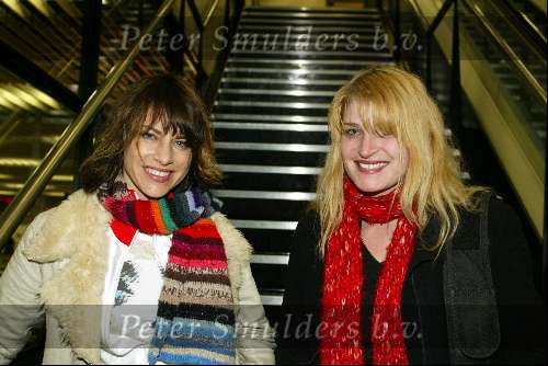 Amsterdam 13 februari 2003
Premiere Two weeks notice
Ellen ten Damme met een vriendin