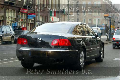 Amsterdam 13 februari 2003
Jack v Gelder met nieuwe VW Phaeton