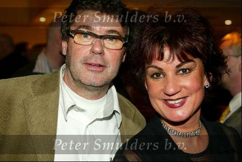 Bussum 24 februari 2003
Uitreiking van de gouden harpen
Wil Hoebee en Jose Hoebee