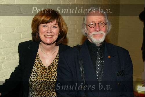 Bussum 24 februari 2003
Uitreiking van de gouden harpen
Lenny Kuhr met herman pieter de boer