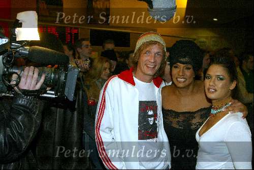 Amsterdam 13  februari 2003
Premiere ~Jackass in Pathe de Munt. 
Patty Brard met dochter Priscilla en man Rene