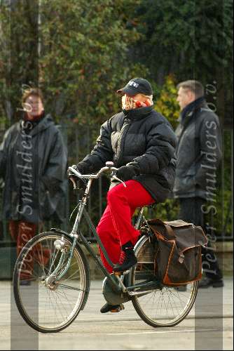 Amsterdam 13 februari 2003
Simone Kleinsma op de fiets