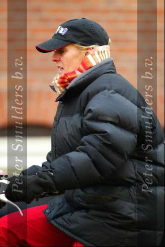 Amsterdam 13 februari 2003
Simone Kleinsma op de fiets