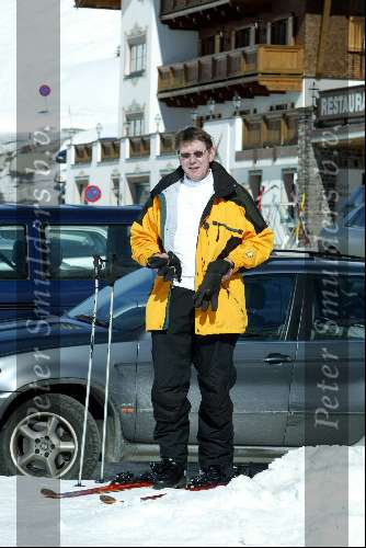 Zurs 23 februari 2003
Ursul de Geer tijdens de wintersport