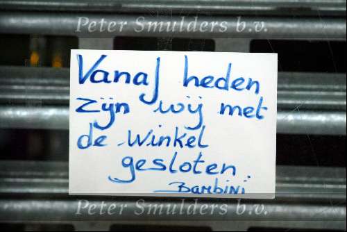 Amsterdam 6 februari 2004
Angela Kluivert haar winkel Bambini falliet