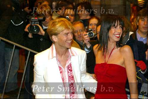 Amsterdam 9 februari 2004
Premiere FEESTJE in Tuschinski.
Antonie Kamerling en Isa Hoes