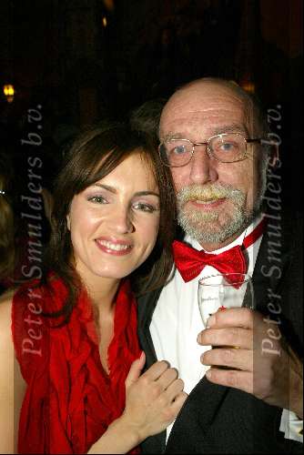 Amsterdam 9 februari 2004
Premiere FEESTJE in Tuschinski.
Daphne Bunskoek en haar vader